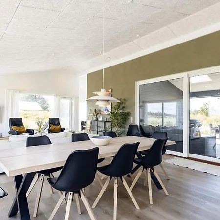Holiday home Modern Retreat In Graerup
